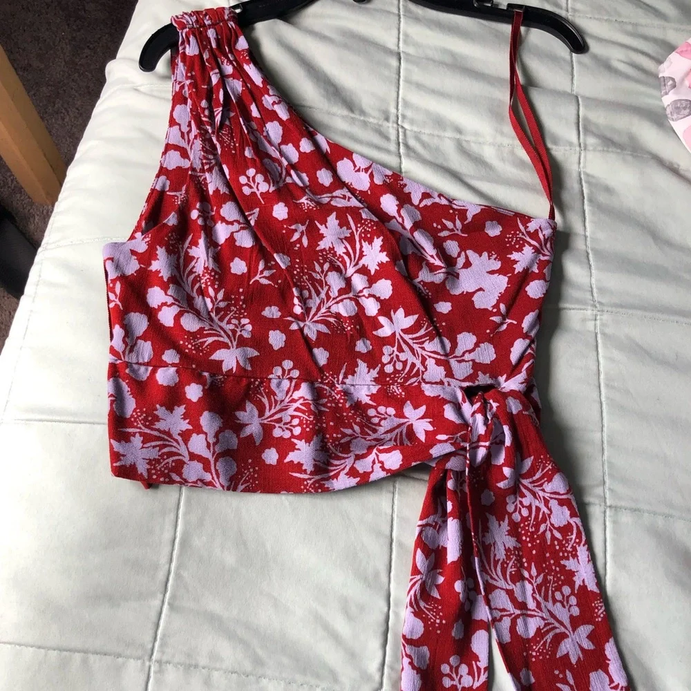 NWOT Carmen Printed Top - Picture 2 of 6